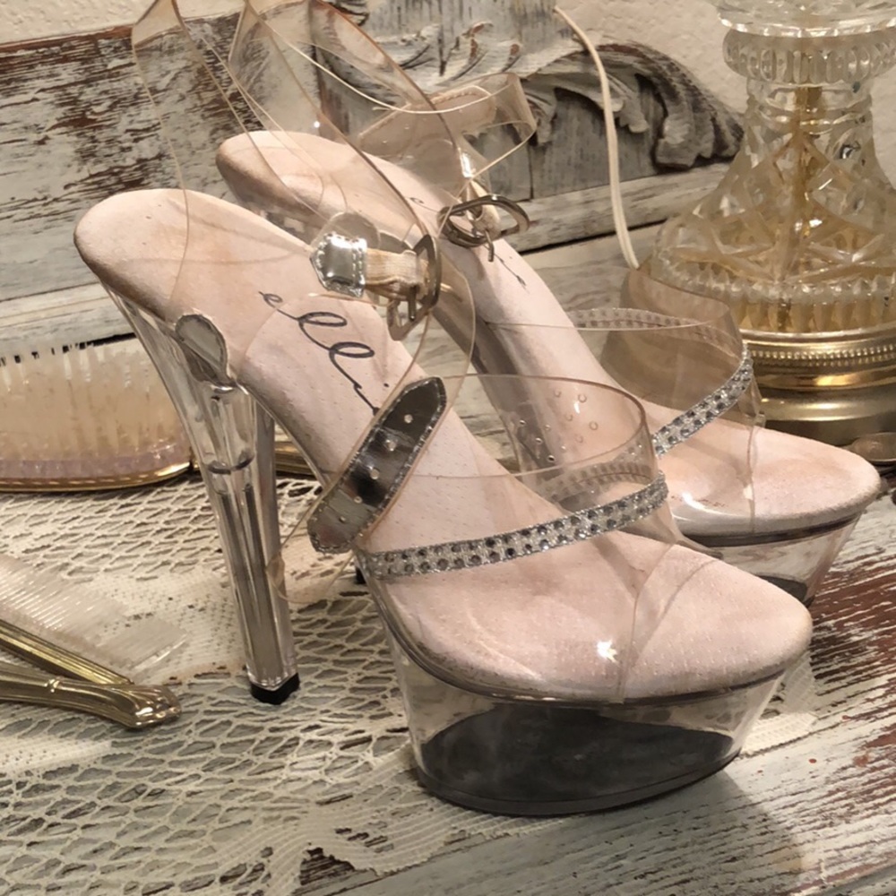 Bikini competition heels